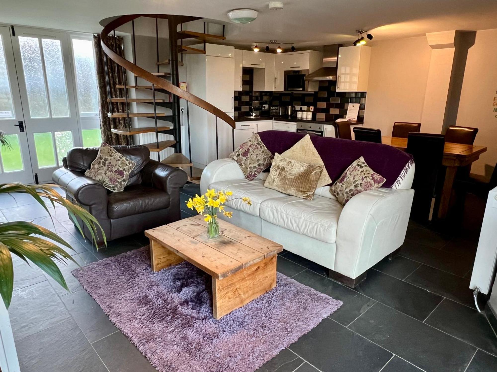Cader Mountain View Cottage With Hot Tub In Snowdonia Долгеллау Экстерьер фото