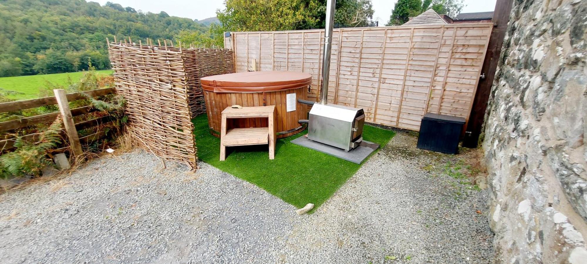 Cader Mountain View Cottage With Hot Tub In Snowdonia Долгеллау Экстерьер фото